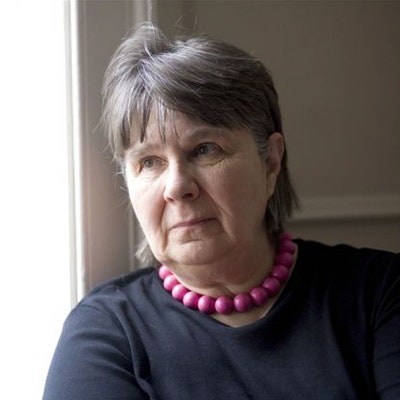 portrait photo of Susan Hill