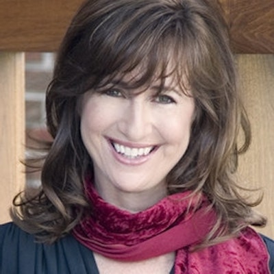 portrait photo of Rachel Greenwald