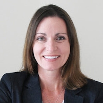 portrait photo of Sharon Kaselonis