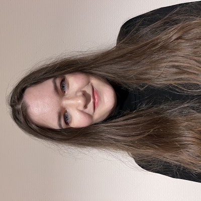 portrait photo of Lily Samson