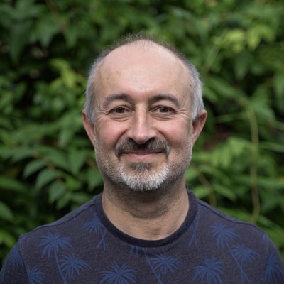 portrait photo of Dr Sami Timimi