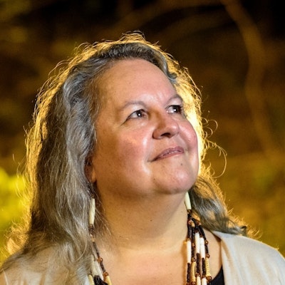 portrait photo of Robin Wall Kimmerer