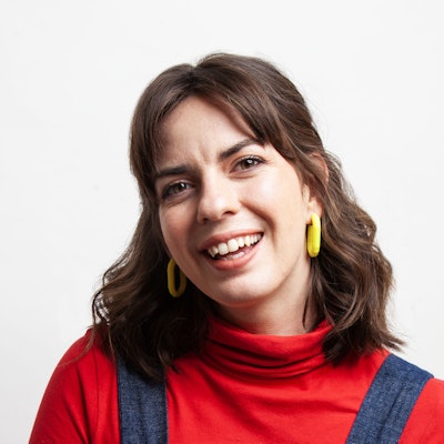 portrait photo of Emma Holland
