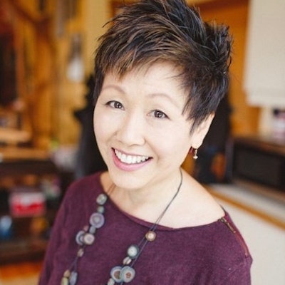 portrait photo of Lisa Yee