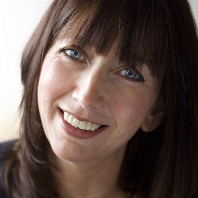 portrait photo of Lucy Edge