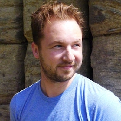 portrait photo of Adam Gidwitz