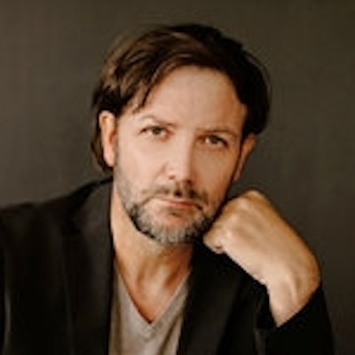 portrait photo of Andrew Porter