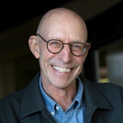 portrait photo of Michael Pollan