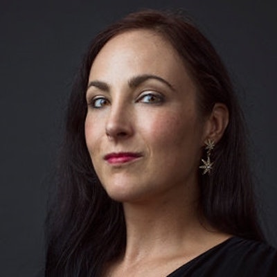 portrait photo of Delilah S. Dawson