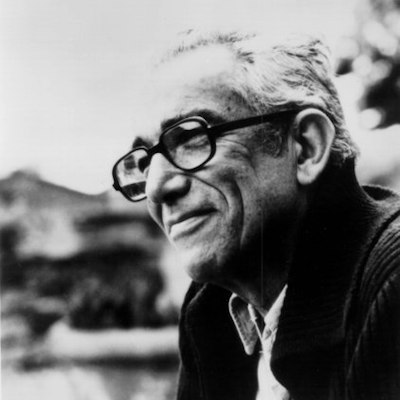 portrait photo of Leo Lionni
