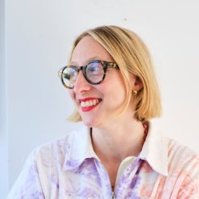 portrait photo of Emma Straub