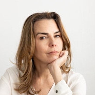 portrait photo of Jennifer Cody Epstein