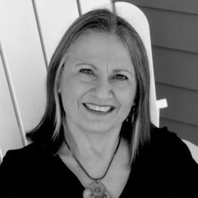 portrait photo of Maryann Cocca-Leffler