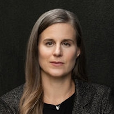 portrait photo of Lauren Groff