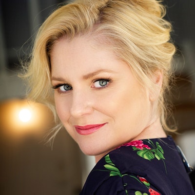portrait photo of Helen Dallimore