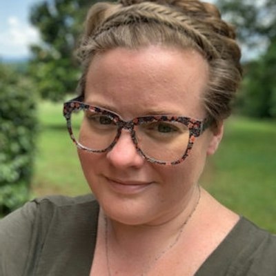 portrait photo of Beth Revis