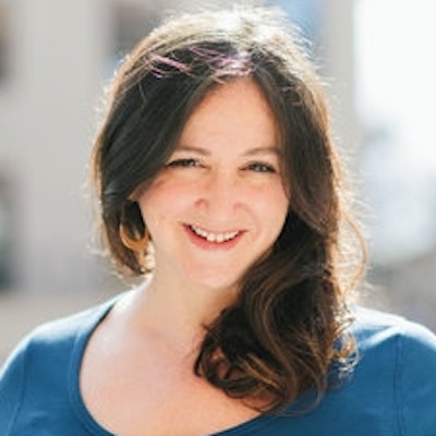 portrait photo of Deb Perelman