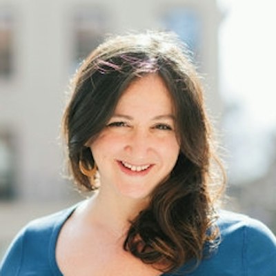 portrait photo of Deb Perelman
