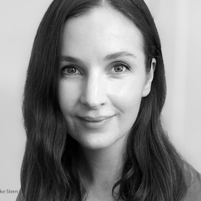 portrait photo of Sophie Stern