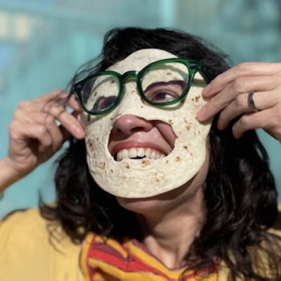 portrait photo of Eliza Kinkz