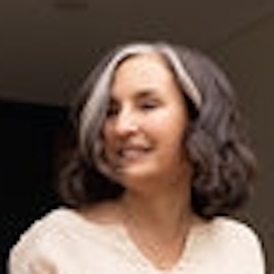 portrait photo of Bonny Reichert
