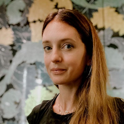 portrait photo of Olivia Wildenstein