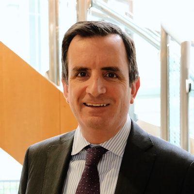 portrait photo of Thomas Wright