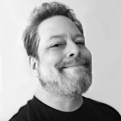 portrait photo of Matt Dinniman