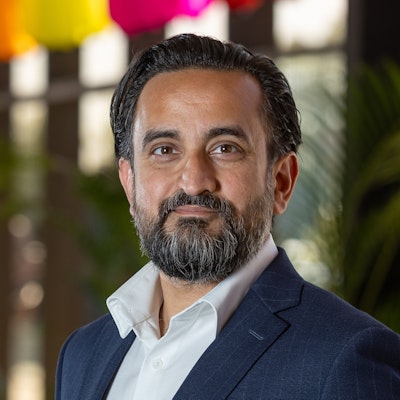 portrait photo of Sami Shah
