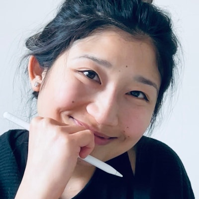 portrait photo of Amber Aü