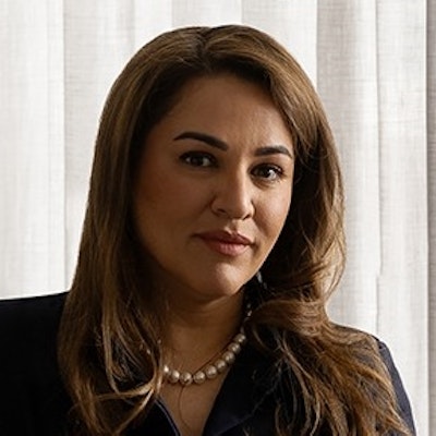 portrait photo of Dr Fatima Khan