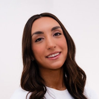 portrait photo of Gianna LaLota, LMHC, LPC