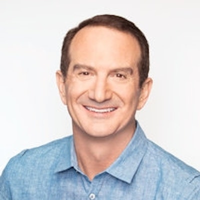 portrait photo of David Bach