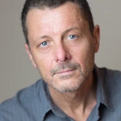 portrait photo of Philip Shenon