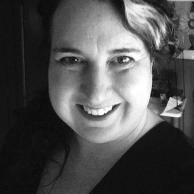 portrait photo of Jenn Harney
