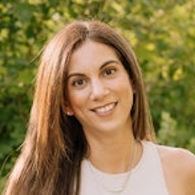portrait photo of Aleyda Batarse