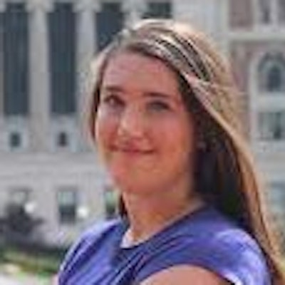 portrait photo of Hannah Kauders