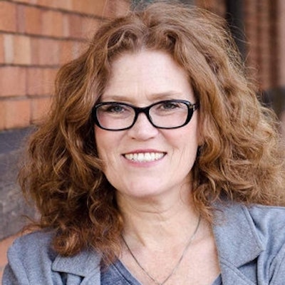 portrait photo of Susan Reagan