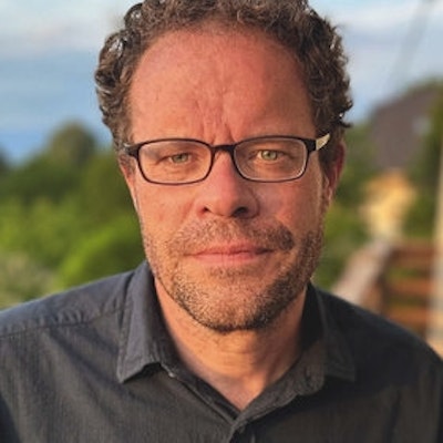 portrait photo of Thomas Fuller