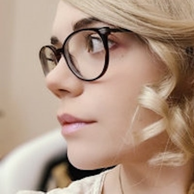 portrait photo of KRITZELPIXEL