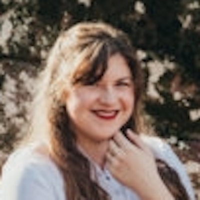 portrait photo of Maggie Rapier