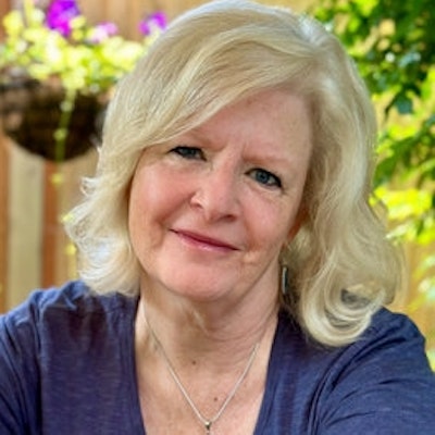 portrait photo of Tanis Allen, LMSW, ACSW