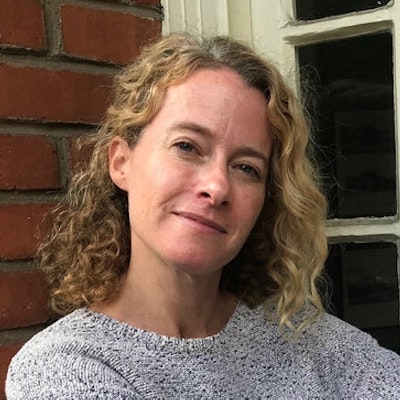 portrait photo of Erin Frankel