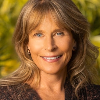 portrait photo of Diane Button
