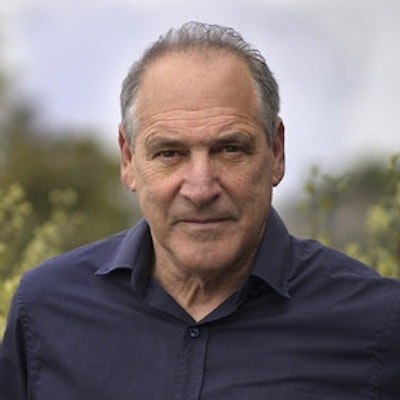portrait photo of Jon Cohen