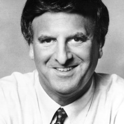 portrait photo of Bob Greene