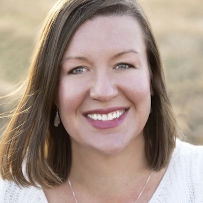 portrait photo of Annie Grace