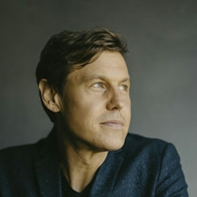 portrait photo of Jay Stringer