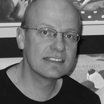 portrait photo of Bruno Hachler