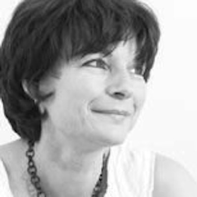 portrait photo of Suzanne Timbers